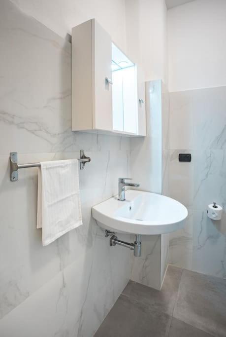 Al Torrente Apartment Monza - Milano + Free Wifi Seveso Esterno foto